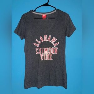 Nike University of Alabama Crimson Tide Short Sleeve Logo V-neck Shirt Women’s M